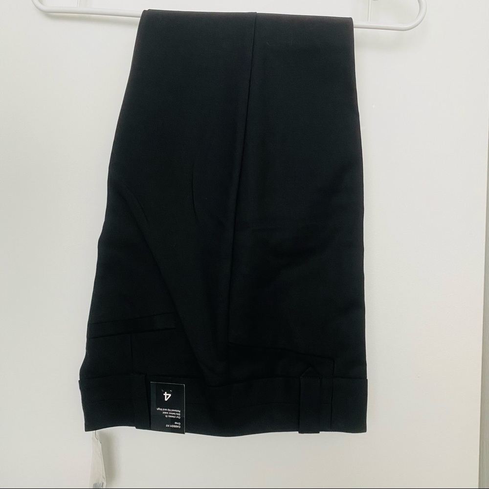 The Limited black dress pants in size 4 New with Tags